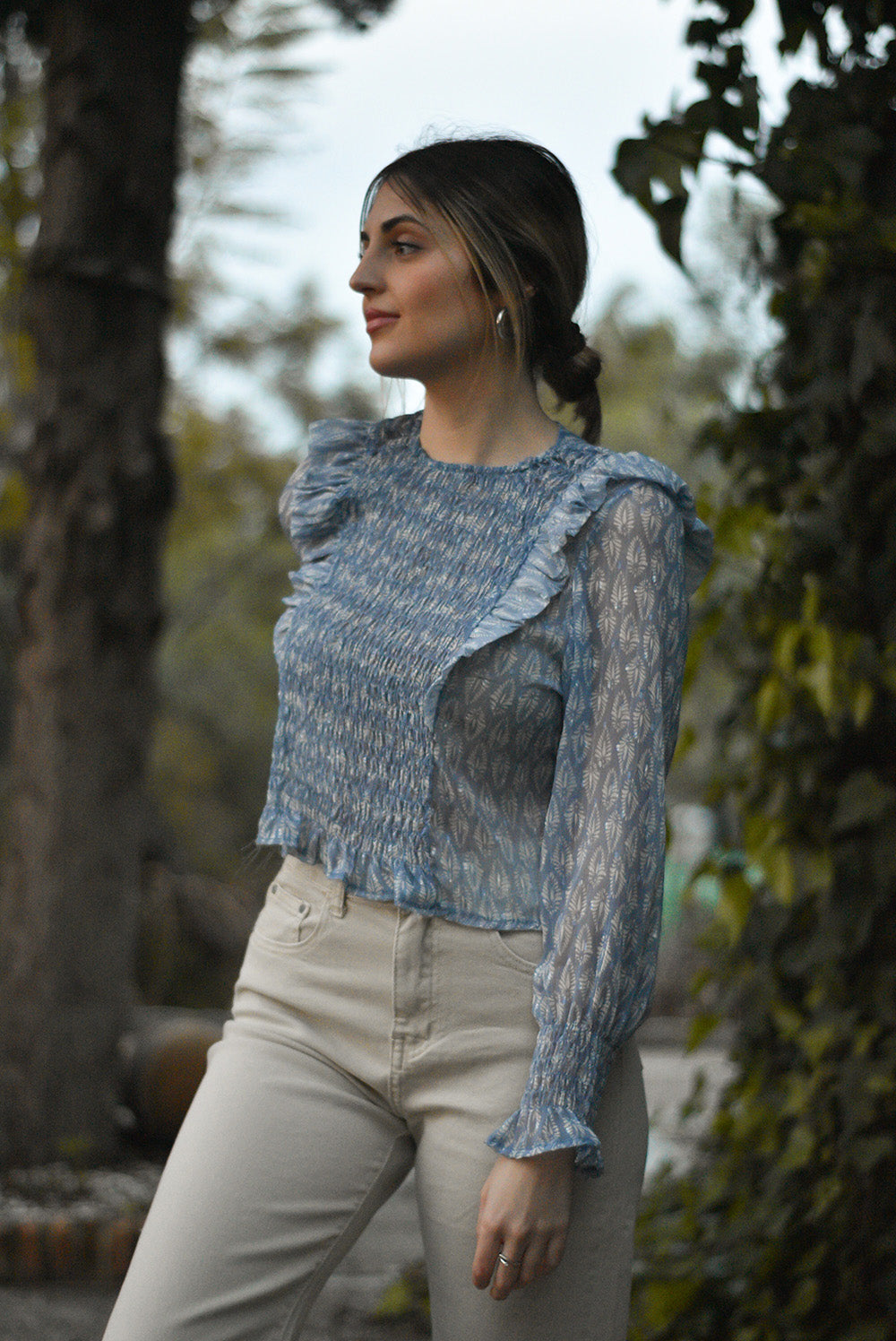 Blusa volantes azul